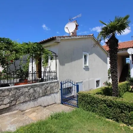 Ferienwohung Pergola Mit Schone Terrasse, Klimatisiert, Strandnahe, Hunde Willkommen * Porec