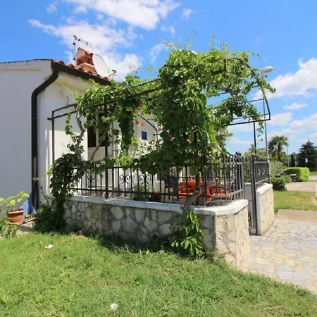 Apartment Ferienwohung Pergola Mit Schone Terrasse, Klimatisiert, Strandnahe, Hunde Willkommen *