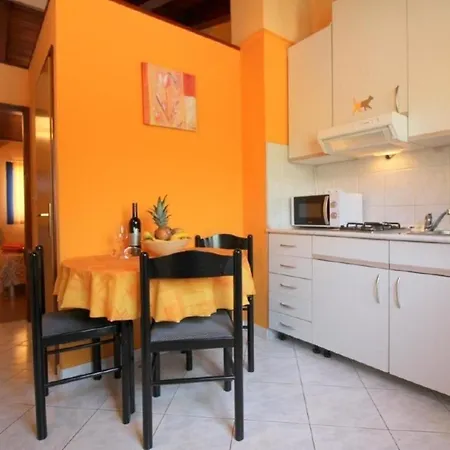 Ferienwohung Pergola Mit Schone Terrasse, Klimatisiert, Strandnahe, Hunde Willkommen Apartment